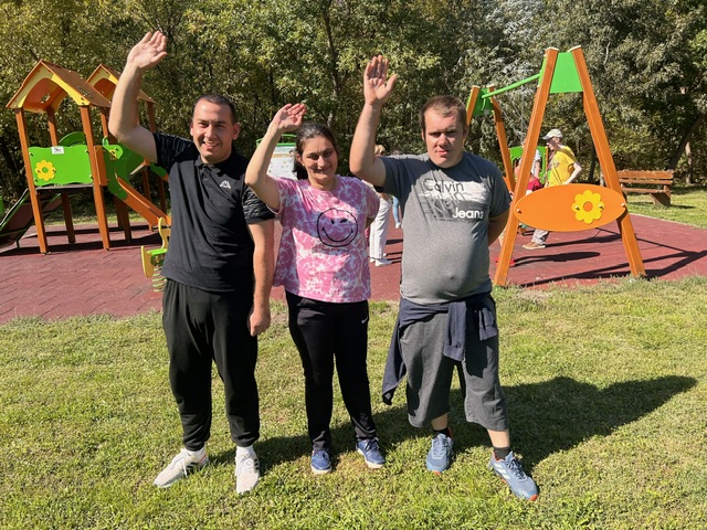 Корисници Дневног боравка „Наша прича“ посетили Резерват природе – Царска бара