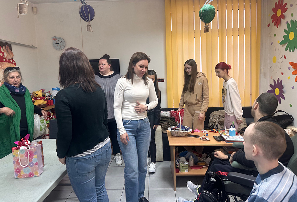 Učenice Medicinske škole u poseti Dnevnom boravku -ALTERNATIVA- Centra MOST